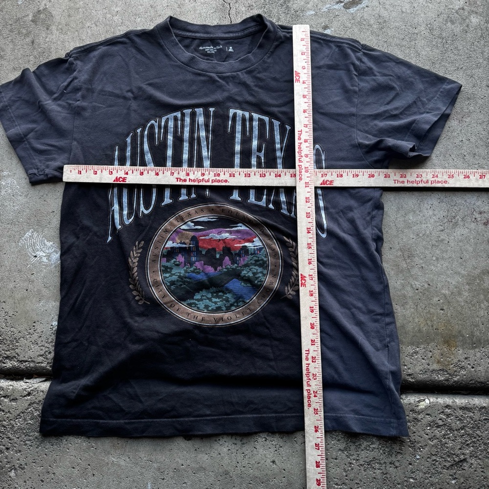 Abercrombie & Fitch Austin Texas Graphic Tee - Charcoal - Picture 2 of 3